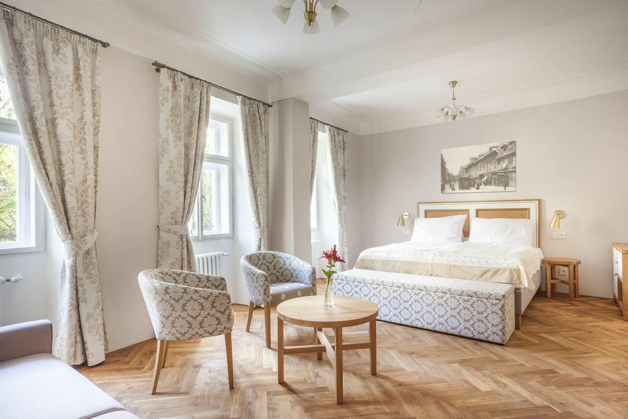 Hotel At The Golden Scissors Praha Eksteriør bilde
