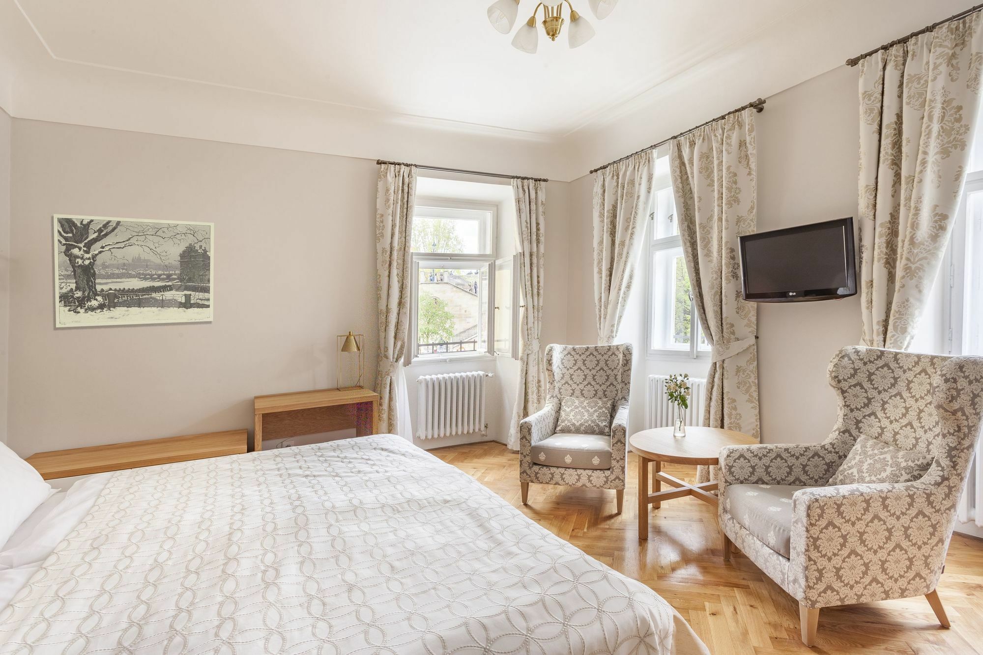 Hotel At The Golden Scissors Praha Eksteriør bilde