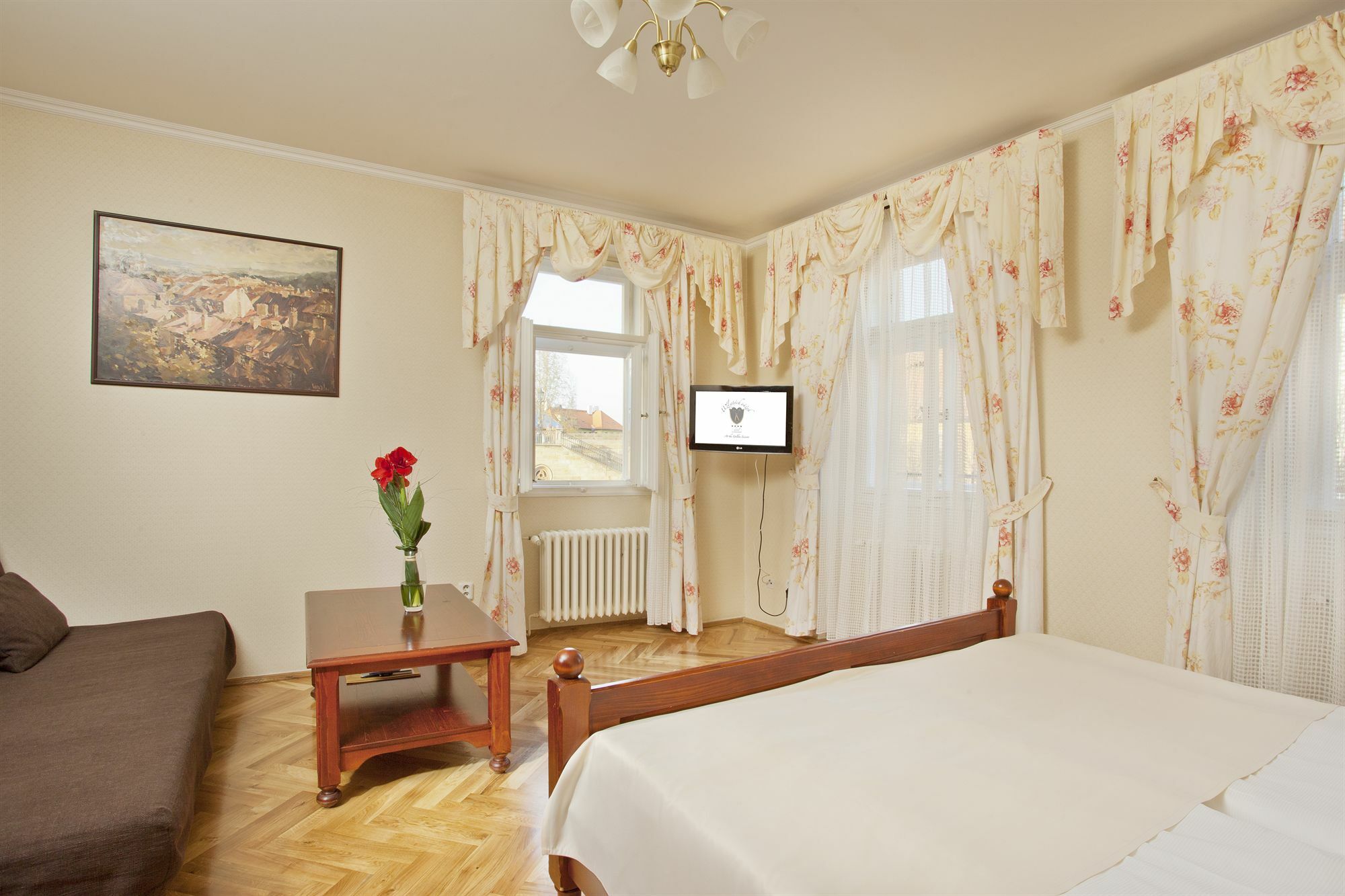 Hotel At The Golden Scissors Praha Eksteriør bilde